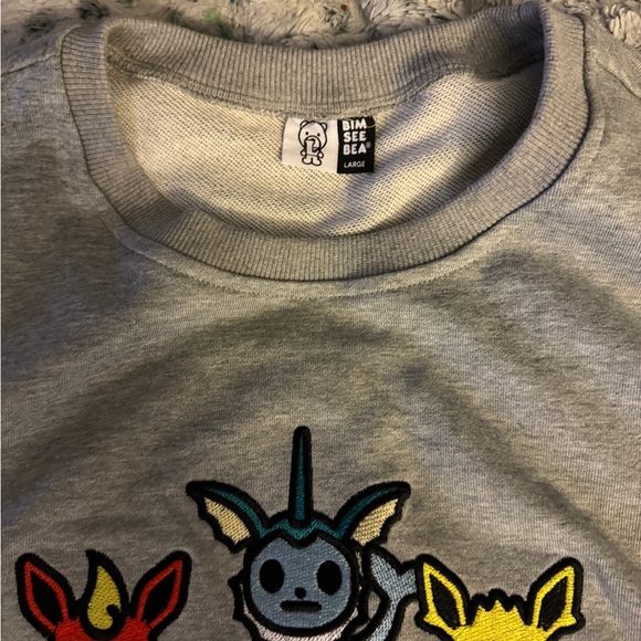 Calling All Pokeman Fans and collectors! Men’s or Women’s Crewneck sweater L